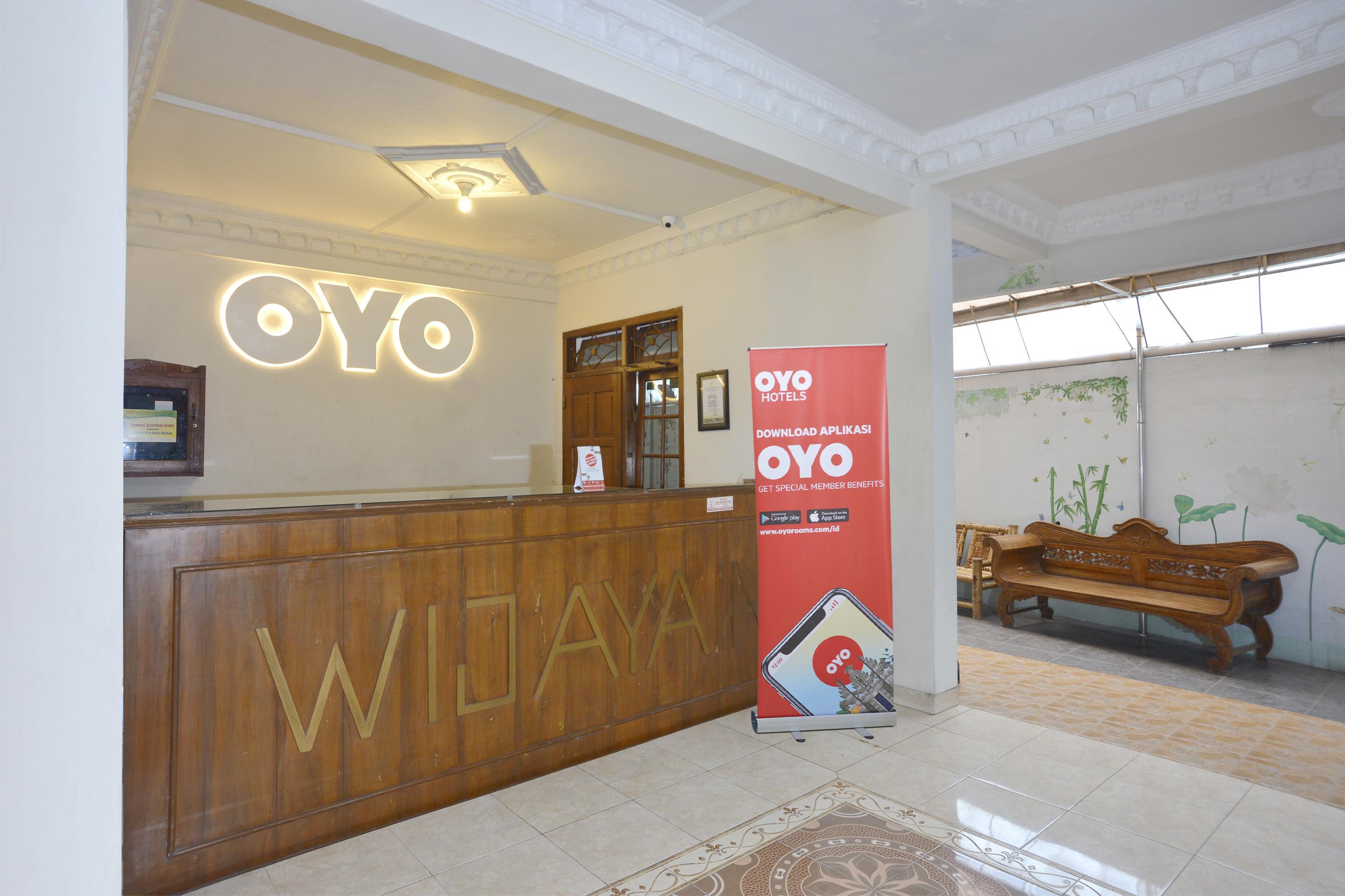 Oyo 586 Hotel Wijaya Kalasan Exterior photo